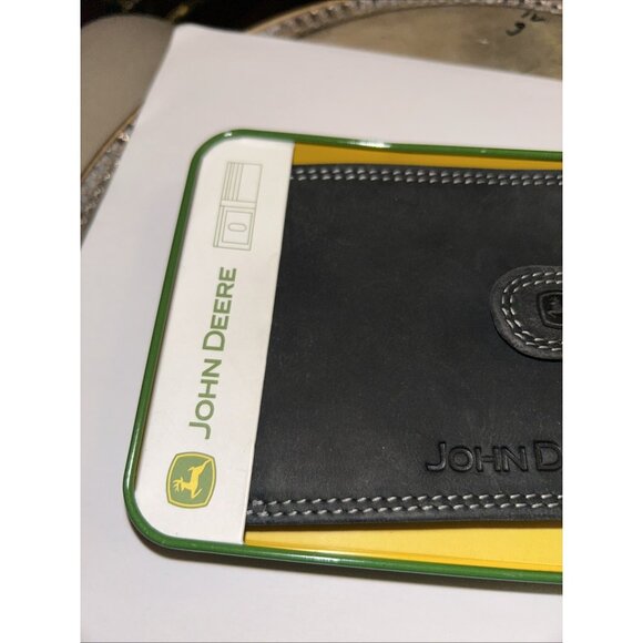 John Deere Men's Wallet Deep Gray W/Logo Passcase Leather Wallet New - Picture 4 of 12